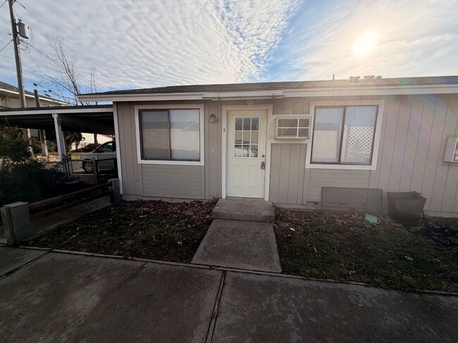 Building Photo - Adorable 2 Bed, 1 Bath in Medical Lake!