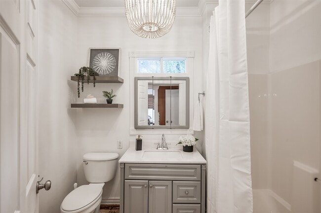 Photo - 208 Archer St