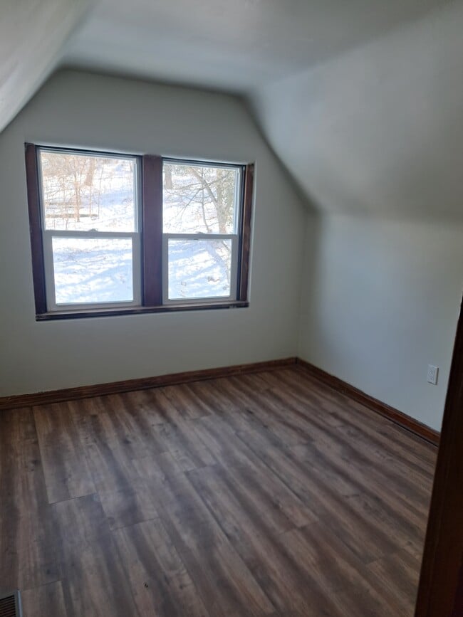 Dormitorio - 2231 Graebe Ave