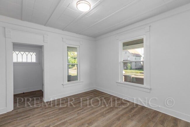 Photo - 3 Bed Single-Family Home Near Aultman Hospital – $1,595/mo