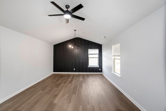 Photo - 130 Enon Mill Ln