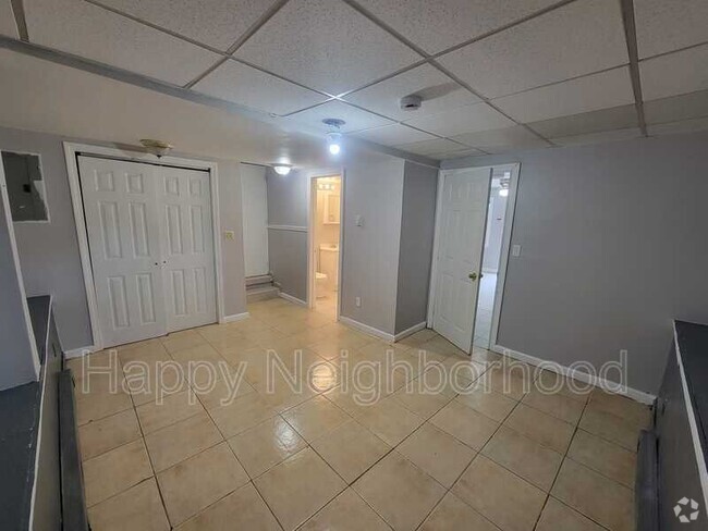 Building Photo - 222 E Main St Rental