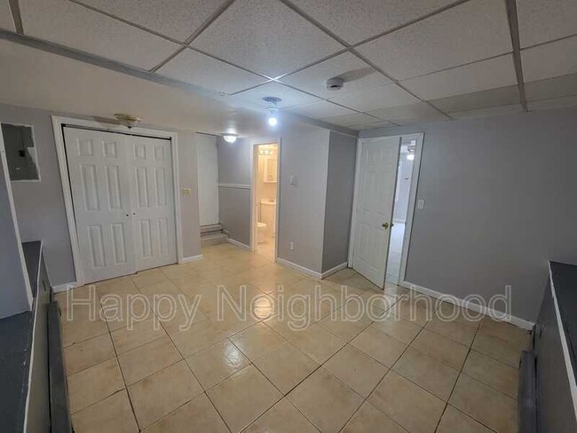 Building Photo - 222 E Main St Rental