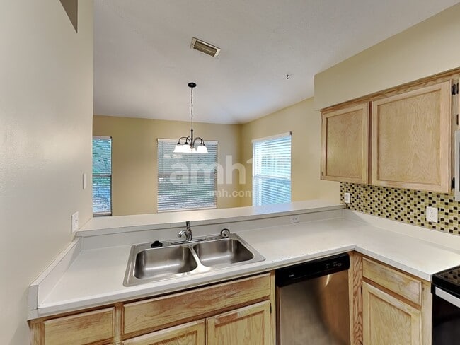 Photo - 815 Park Trail Dr