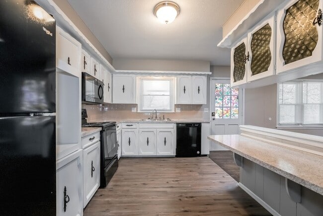 Photo - 16508 East 40th St S