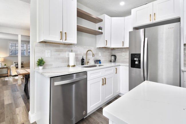 Photo - 7335 10th Ave N