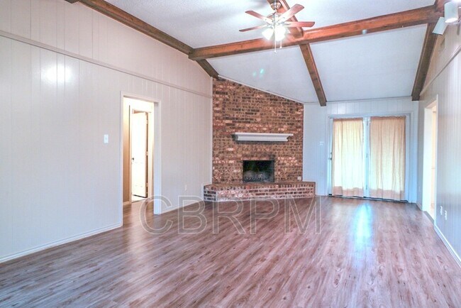 Photo - 2735 79th St