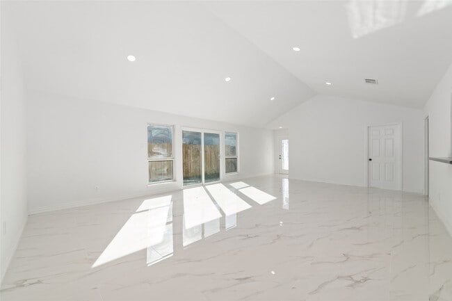 Building Photo - 2707 Ashford Trail Dr