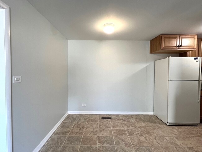Photo - 102 Tonset Ct