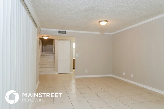 Photo - 4011 Palm Bay Cir