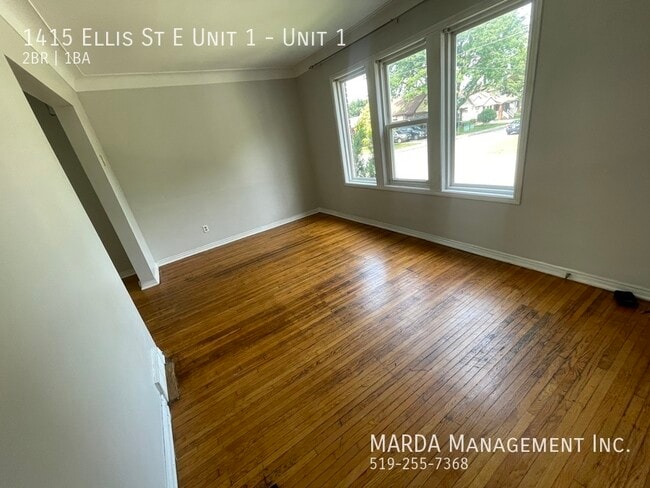 Building Photo - SPACIOUS 2BED/1BATH MAIN FLOOR Unit 1