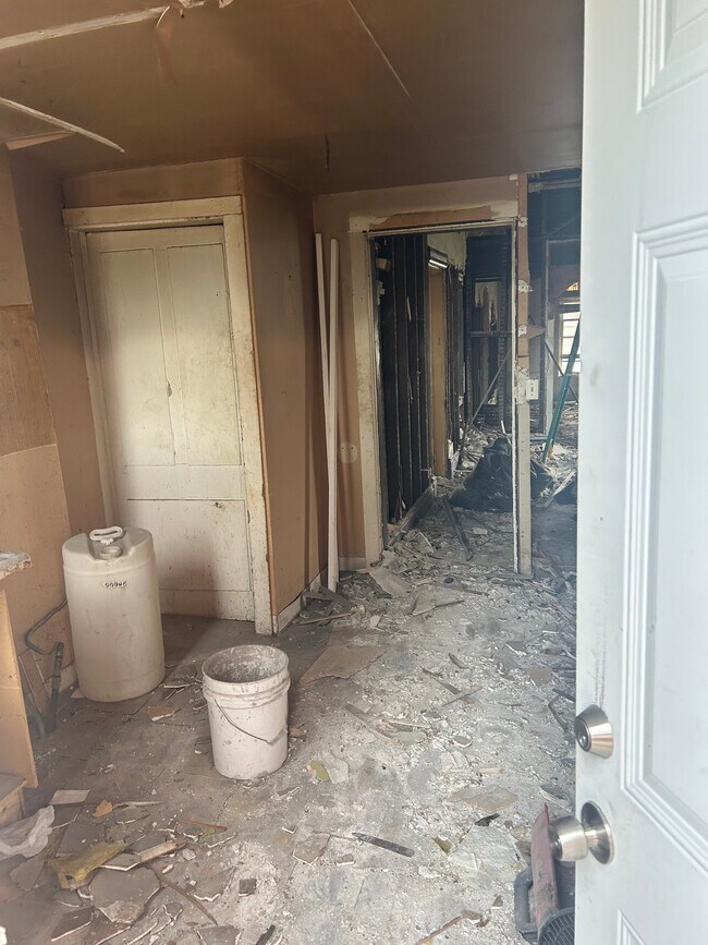 Photo - 4043 Camellia Ave