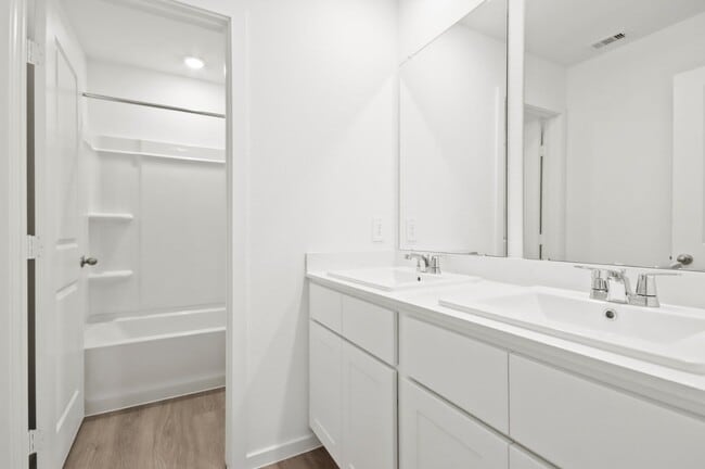 Photo - 233 Cal Ford Dr