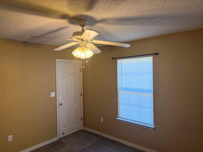 Photo - 3/2 Move-in Ready