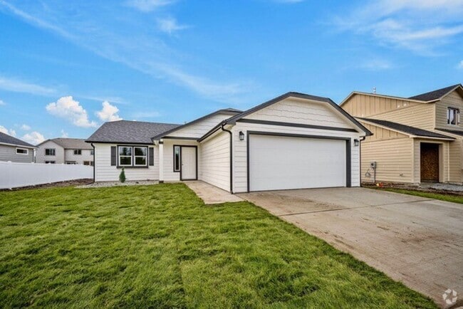 Building Photo - Home in Rathdrum