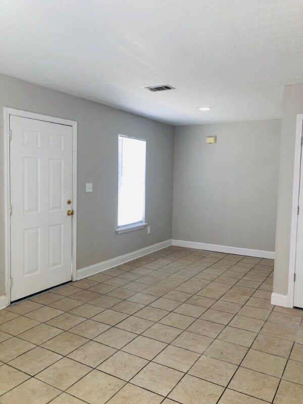 3422 W 7th St Rental For Rent in Hattiesburg, MS