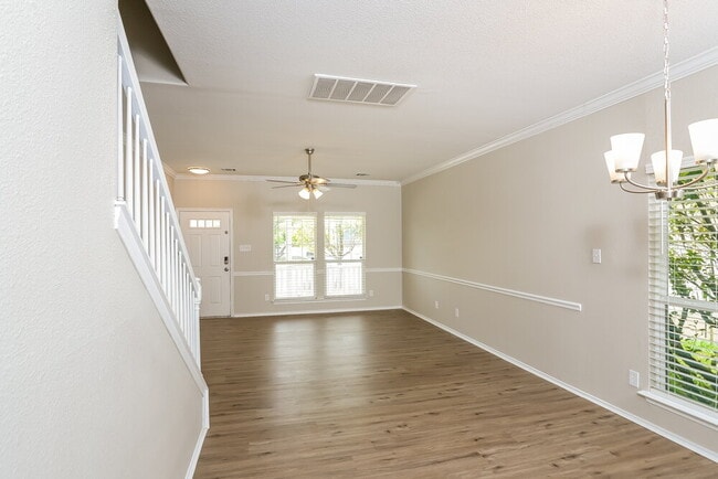Photo - 8639 Sunny Oaks
