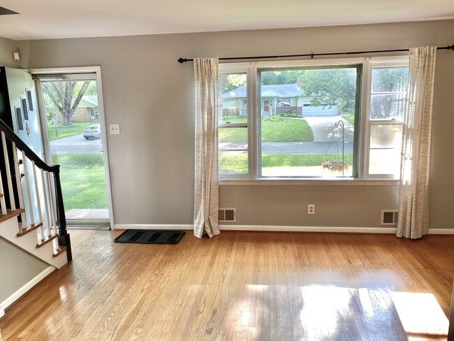 Photo - 6309 Maple Dr