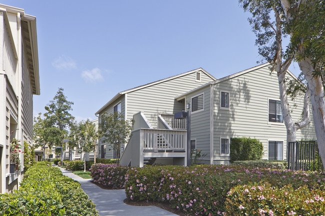 Windwood Knoll Apartment Homes