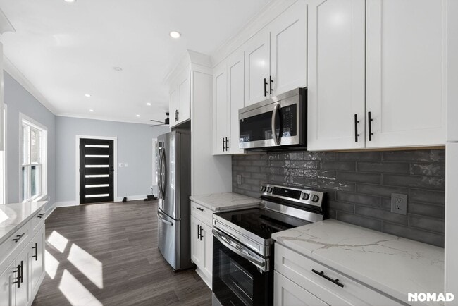 Photo - 935 Pelham St NW