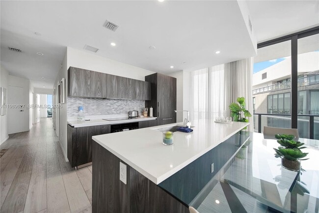 Photo - 480 NE 31st St Unit 4907