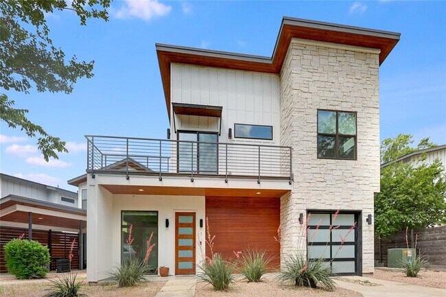 Building Photo - 108 Tillery St
