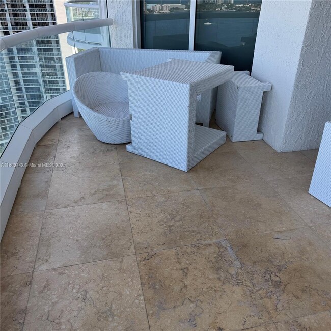 Photo - 6000 Island Blvd Unit 2204
