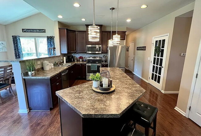 Photo - Furnished 5-Bedroom Single-Family Home in Orchard Park