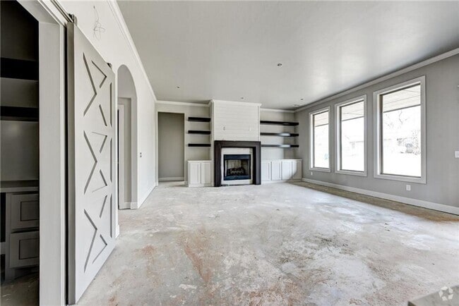 Building Photo - Newer Home + Edmond Schools + 4 bedrooms +...