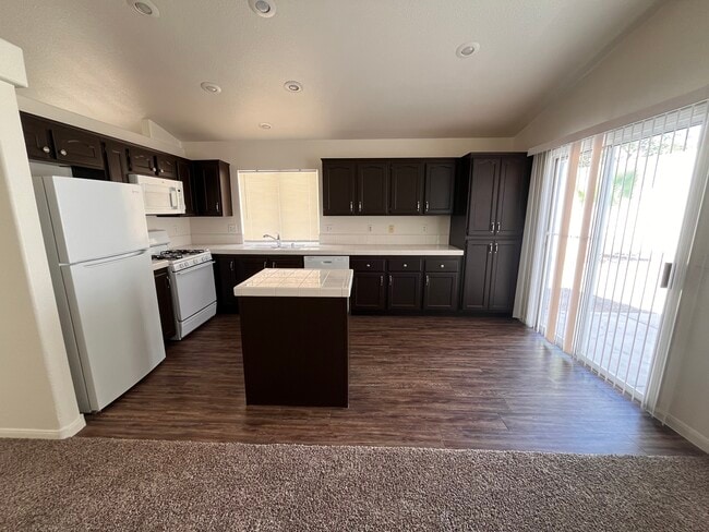 1501 Waterton Dr
