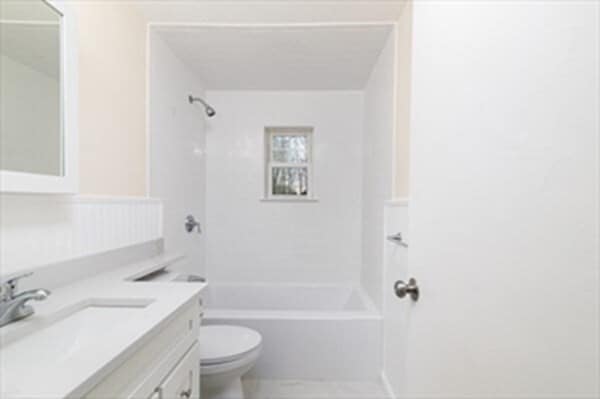 Photo - 16 Brewster Rd