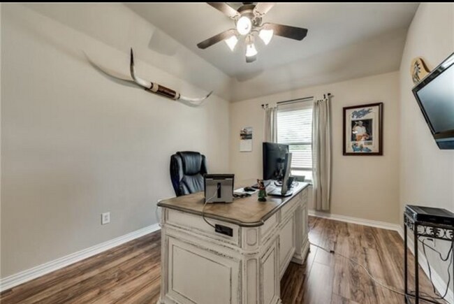 Photo - 2902 Aurora Mist Dr House