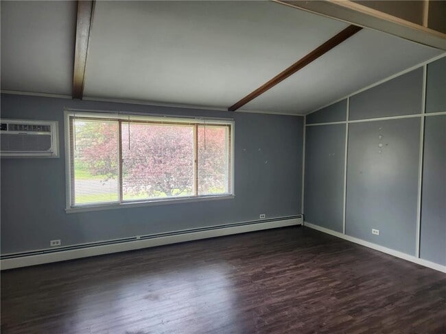 Photo - 255 6th Ave NE