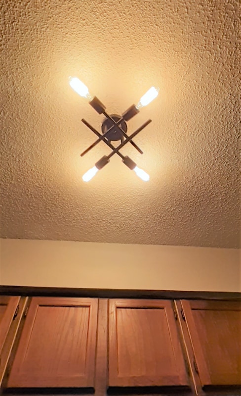 Photo - 5151 Broadway Ave Unit 2