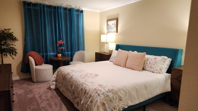 Photo - 1606 Raven Way