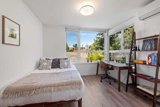 422C 10th Ave E Unit SI FL4-ID1035863P