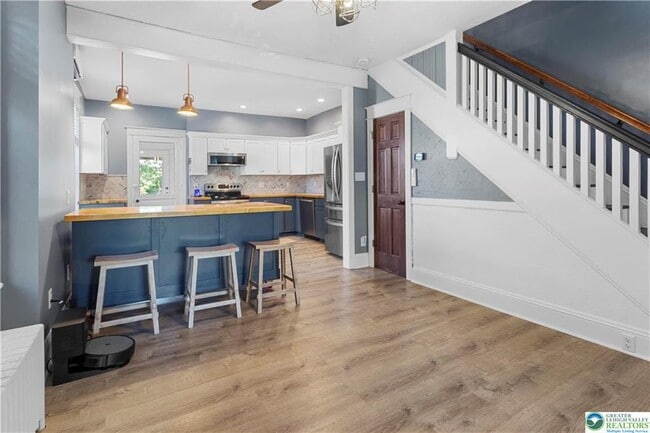 Photo - 413 Woodlawn Ave