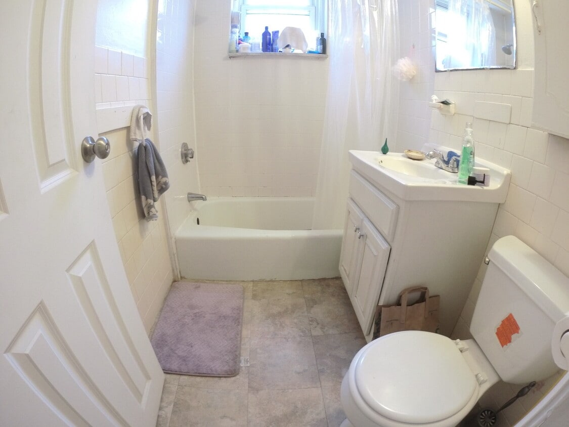 Photo - 241 Freeman St