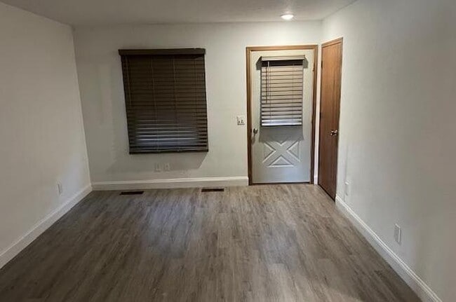 Photo - 601 Rizek Dr