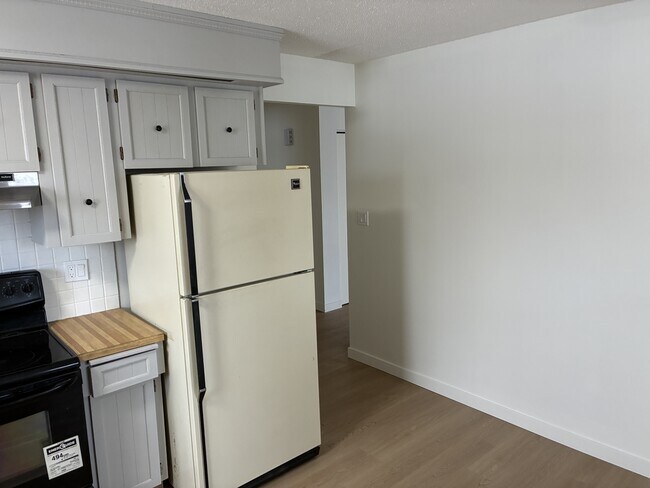 Photo - 6637 Poplar Dr