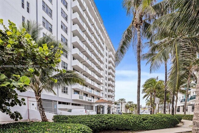 Photo - 9195 Collins Ave Unit 414