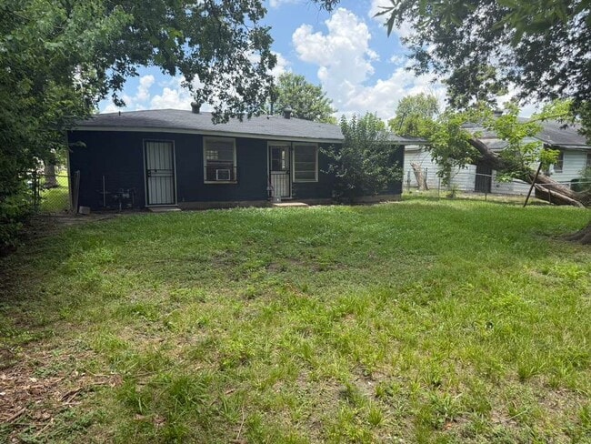 Photo - 6403 Beekman Rd