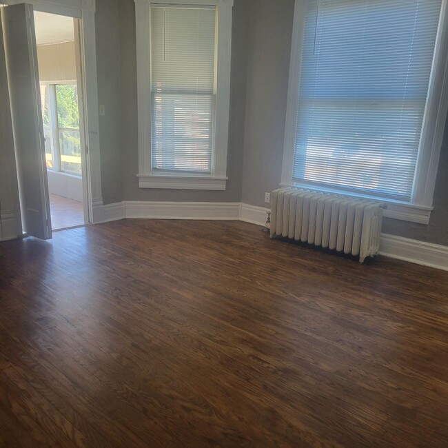 Photo - 221 E 11th St Unit 221 Apt # 1
