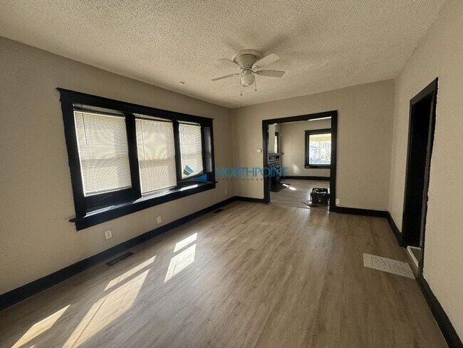 Photo - 4007 Bellefontaine Ave