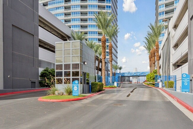 Photo - Renovated 1 Bedroom Panorama Unit