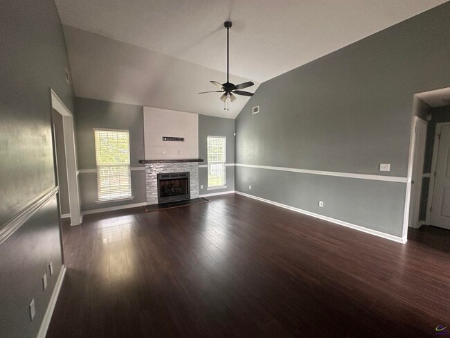 Photo - 208 Wray St