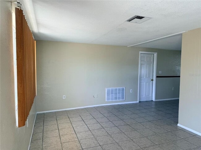 Photo - 7303 Deerfield Dr