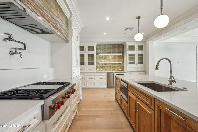 Photo - 4240 E Camelback Rd Unit 514