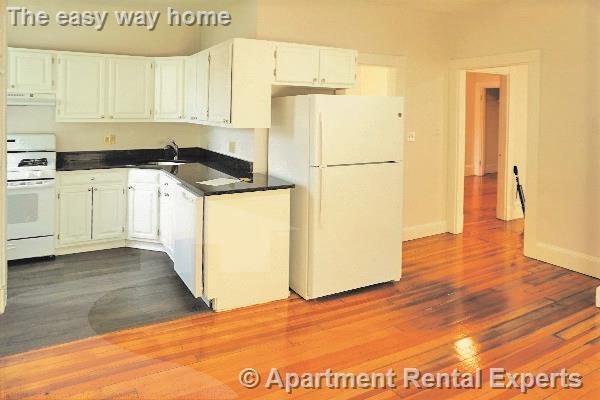 Building Photo - 339 Beacon St Unit #1