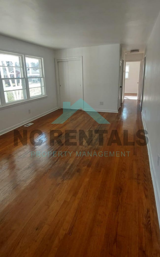 Photo - 1332 Proctor St